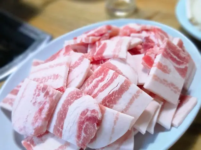 Dwaejijip Korean Beef BBQ (Hanwoo) 2