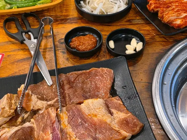 화로숯불구이돈마을 혼밥 사진 2