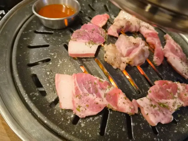 Gwangandwaejigalbi Gwangan店 一人烤肉 3
