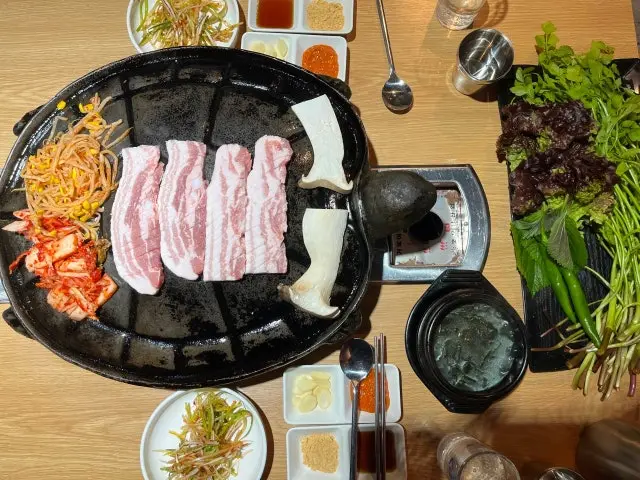 Samgyeopdaejang Donsami Photos 3