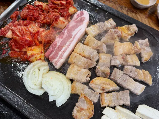 지리산돌판고깃집 사진 3