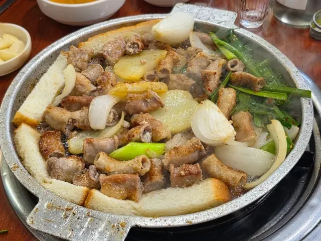 Dukkeobihwangsogopchang 烤肠 3