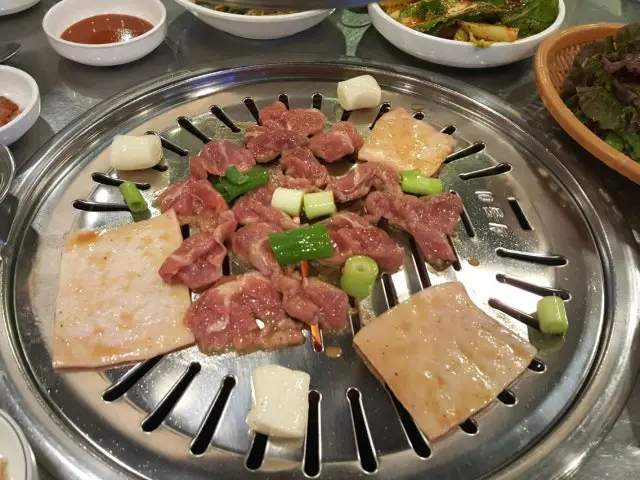 Donnaeko Gajang Matitneun Dwitgogi 烤肉 3