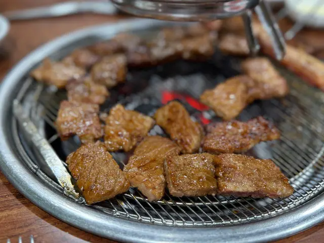 송원숯불갈비전문점 노포 사진 1