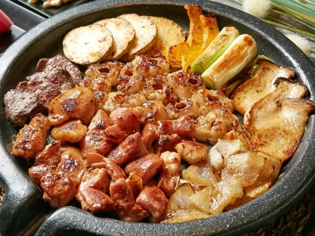 Hanugopchang Chadolbagi (Beef Brisket) 2
