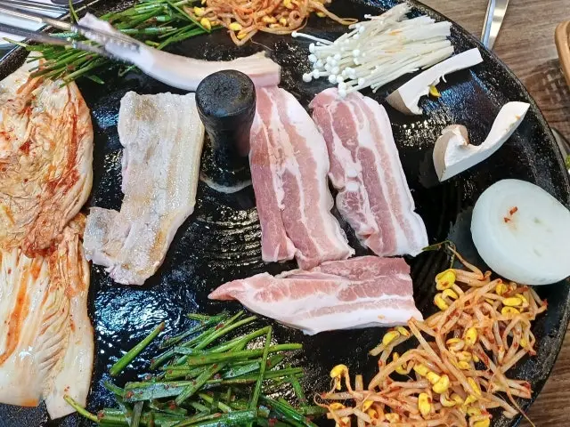 묵고갈래솥뚜껑삼겹살1호점 사진 3