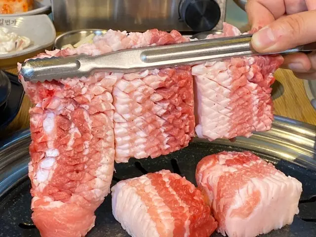 경성삼겹살 유성본점 삼겹살 사진 2