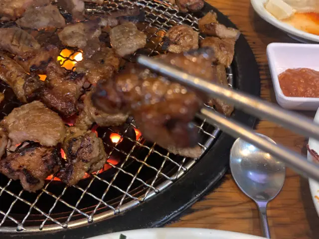 Bangbaegol Sutbulgalbi Galbi (Korean Short Ribs) 2