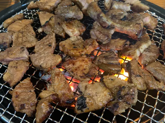 Bangbaegol Sutbulgalbi Galbi (Korean Short Ribs) 3