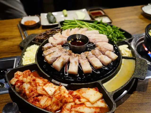 Ilwolgogi Samgyeopsal (Pork Belly BBQ) 1